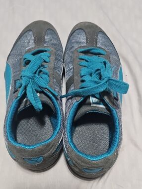 Puma Gray and Teal Low-Top Sneakers